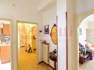 Trilocale in Vendita a Cantù, 115'000&euro;, 90 m², con Box