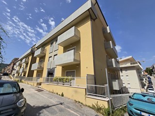 Quadrilocale in Vendita a L'Aquila, 395'000&euro;, 160 m²