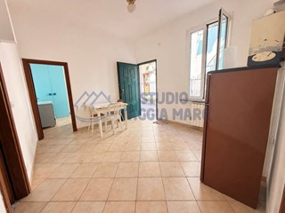 Trilocale in Vendita a Taggia, 145'000&euro;, 55 m²