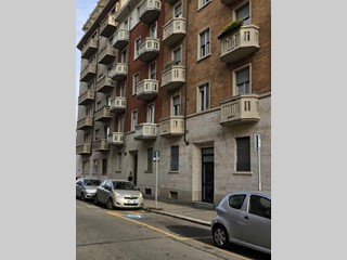 Bilocale in Vendita a Torino, 23'250&euro;, 35 m²