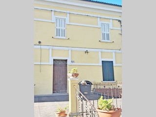 Quadrilocale in Vendita a Penne, 42'000&euro;, 52 m²