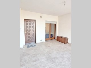 Appartamento in Vendita a Penne, 93'000&euro;, 140 m², con Box