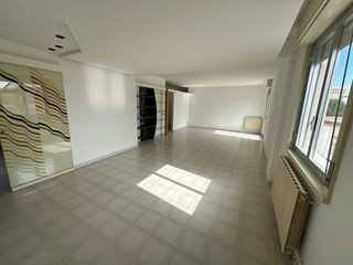 Appartamento in Affitto a Alcamo, zona CORSO DEI MILLE, 460&euro;, 167 m²
