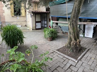 Bilocale in Vendita a Massa, zona Quercioli, 115'000&euro;, 50 m²
