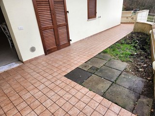 Trilocale in Vendita a Santa Maria a Monte, zona Falorni, 135'000&euro;, 60 m², arredato