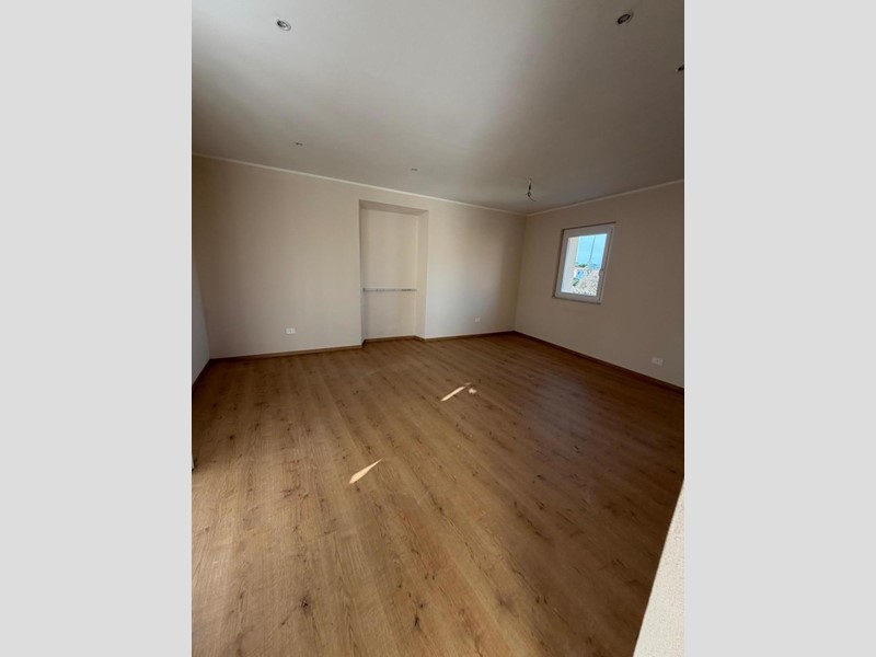 Quadrilocale in Vendita a Sarzana, 229'000&euro;, 87 m²