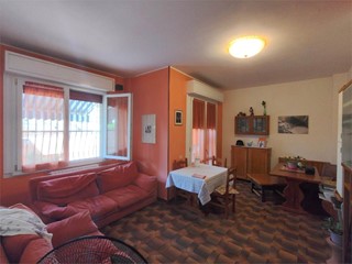 Appartamento in Vendita a Castelnuovo Magra, zona Molicciara, 190'000&euro;, 90 m²