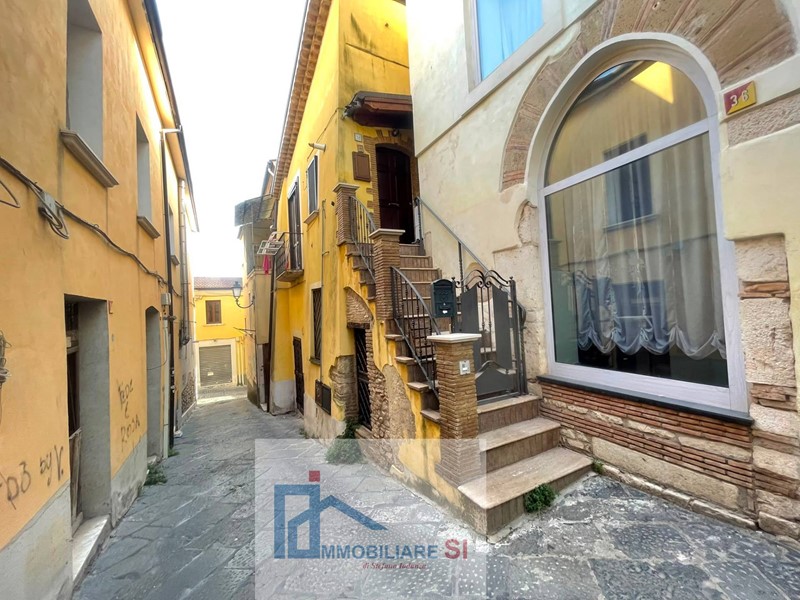 Trilocale in Affitto a Benevento, 430&euro;, 60 m²