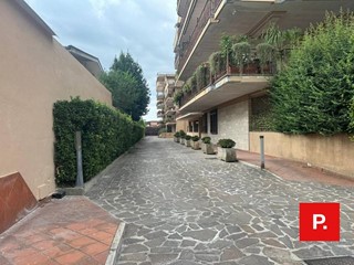 Appartamento in Vendita a Caserta, 390'000&euro;, 170 m²
