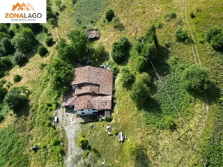 Appartamento in Vendita a Marone, 250'000&euro;, 500 m²