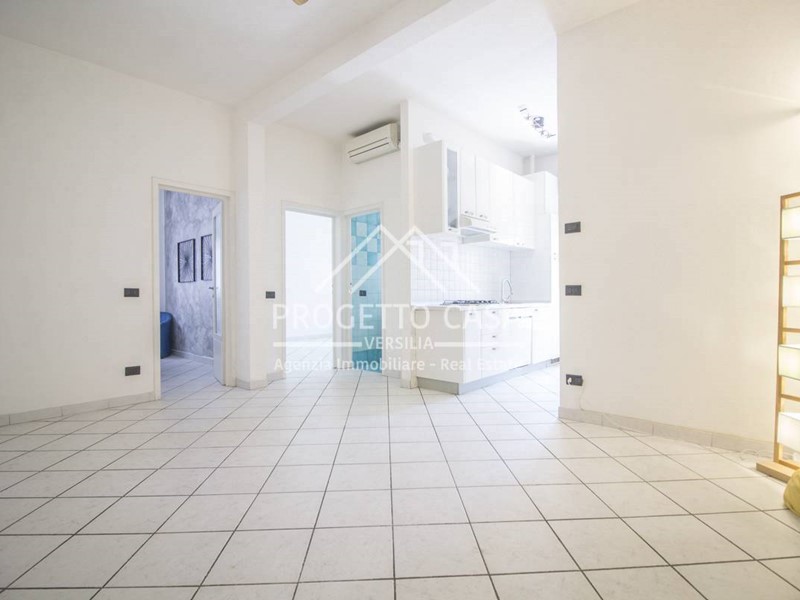 Trilocale in Vendita a Camaiore, 355'000&euro;, 65 m²