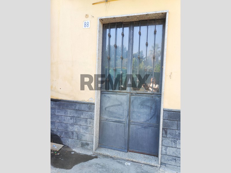 Trilocale in Vendita a Catania, 35'000&euro;, 100 m²