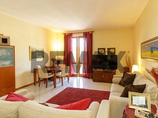 Appartamento in Vendita a Aci Catena, 127'000&euro;, 108 m²