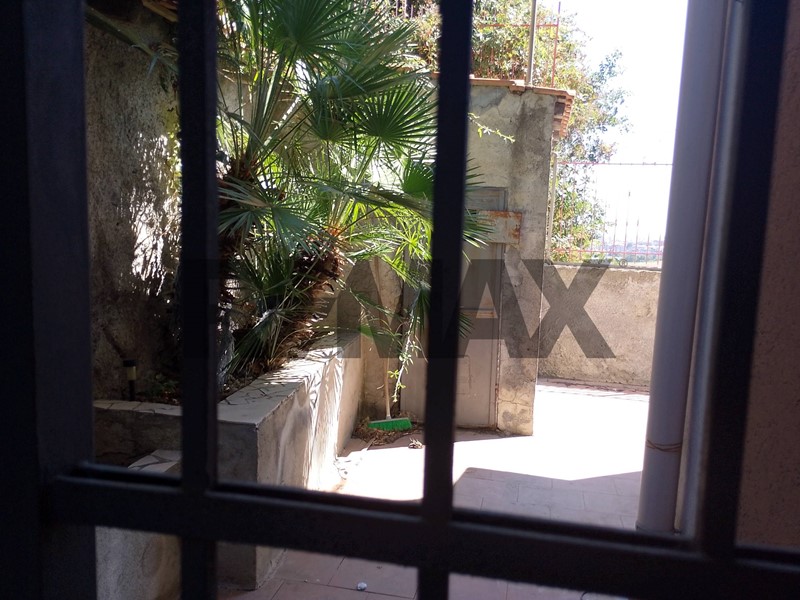 Quadrilocale in Vendita a Catania, 85'000&euro;, 92 m²