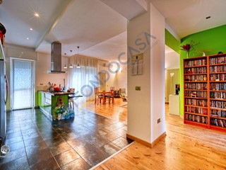 Trilocale in Vendita a Limbiate, 189'000&euro;, 113 m²