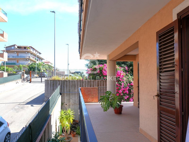Quadrilocale in Vendita a Aci Catena, 129'000&euro;, 102 m²