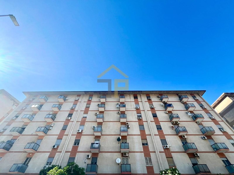 Trilocale in Vendita a Palermo, 165'000&euro;, 100 m²