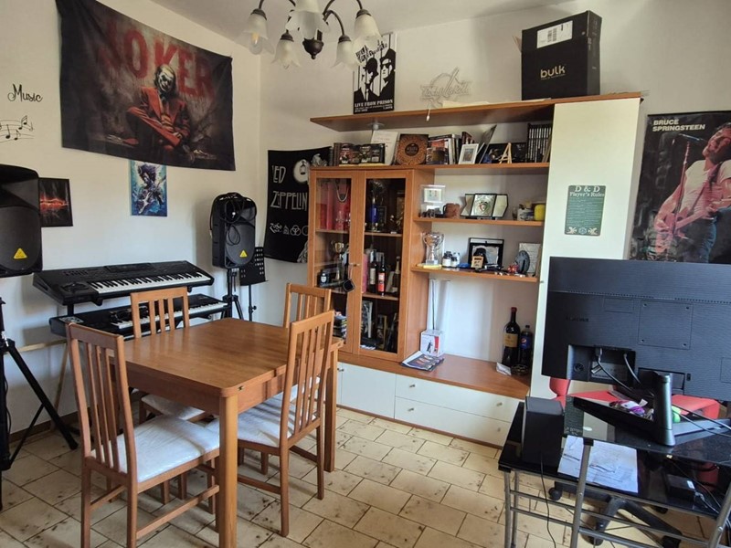 Bilocale in Vendita a Terni, 55'000&euro;, 65 m²