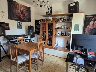 Bilocale in Vendita a Terni, 55'000&euro;, 65 m²