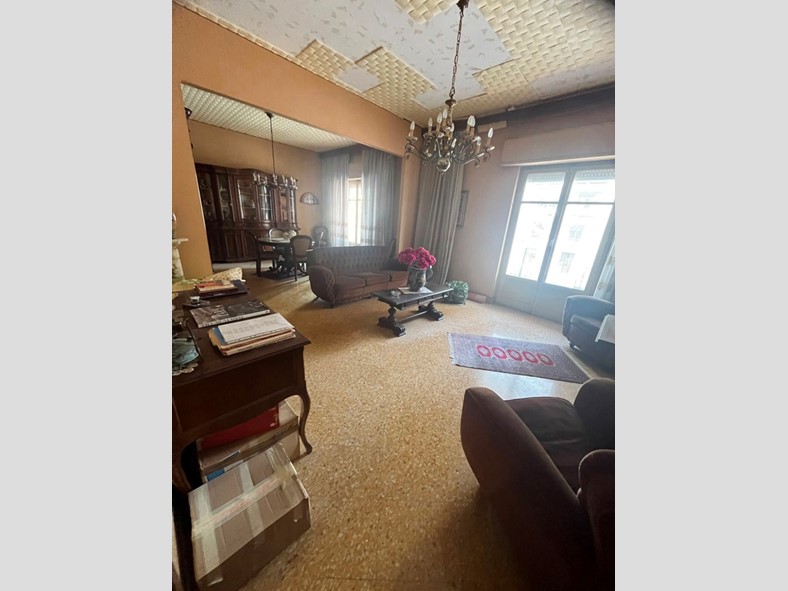 Quadrilocale in Vendita a Palermo, 265'000&euro;, 135 m²