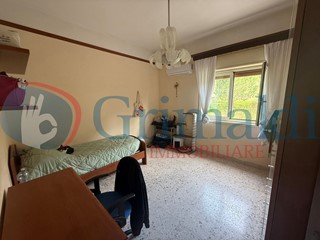 Appartamento in Vendita a Messina, 95'000&euro;, 137 m²