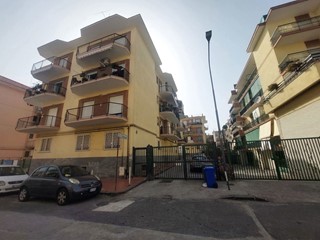 Quadrilocale in Affitto a Pozzuoli, 950&euro;, 140 m²