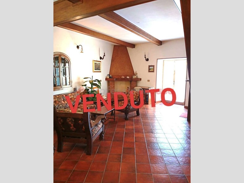 Appartamento in Vendita a Ciciliano, 90'000&euro;, 200 m², arredato
