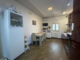 Trilocale in Vendita a Bari, 155'000&euro;, 81 m²