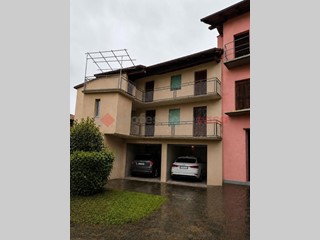 Bilocale in Vendita a Nebbiuno, 159'000&euro;, 68 m², con Box