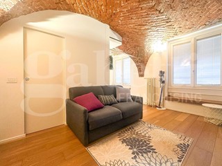 Bilocale in Vendita a Milano, 660'000&euro;, 50 m², arredato