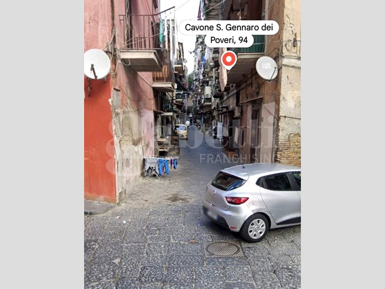 Bilocale in Vendita a Napoli, 80'000&euro;, 50 m²