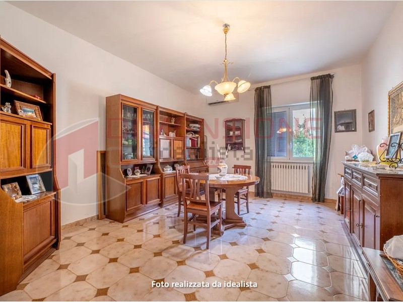 Trilocale in Vendita a Roma, 169'000&euro;, 95 m²