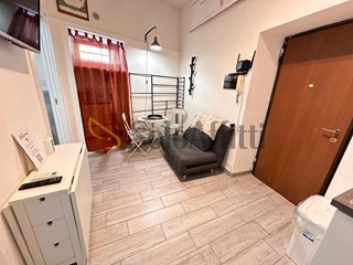 Monolocale in Affitto a Caserta, zona Briano, 350&euro;, 35 m², arredato
