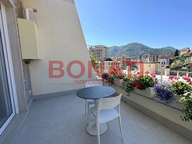 Trilocale in Affitto a La Spezia, zona Centro, 1'500&euro;, 50 m², arredato