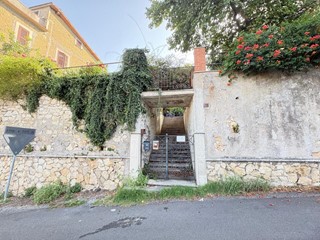 Trilocale in Vendita a Marcellina, 85'000&euro;, 110 m²