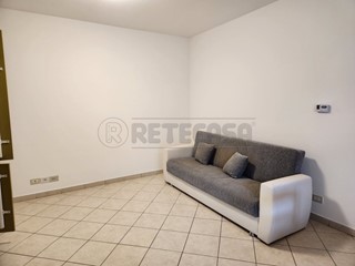 Trilocale in Affitto a Santa Maria a Monte, zona Pregiuntino, 650&euro;, 65 m², arredato
