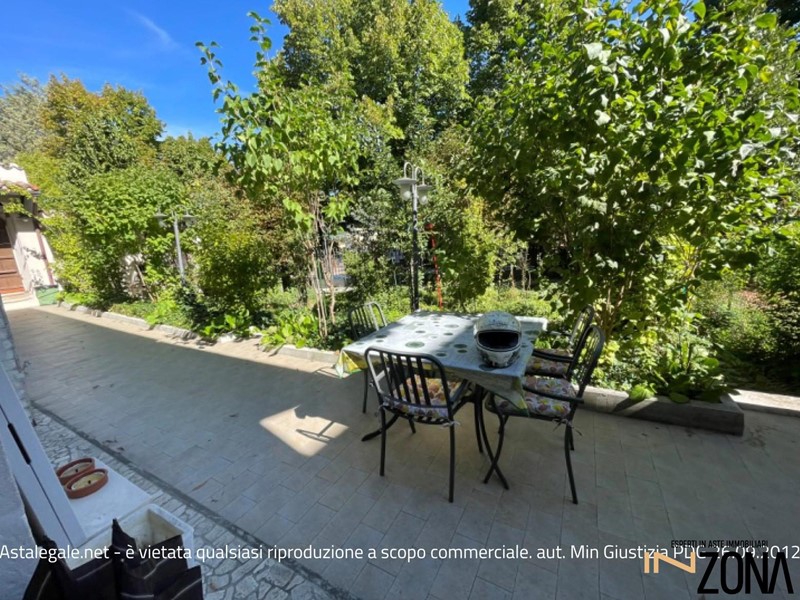 Quadrilocale in Vendita a L'Aquila, 169'538&euro;, 130 m²