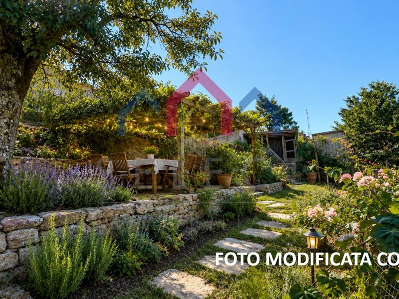 Trilocale in Vendita a Bagni di Lucca, zona Lugliano, 35'000&euro;, 70 m²