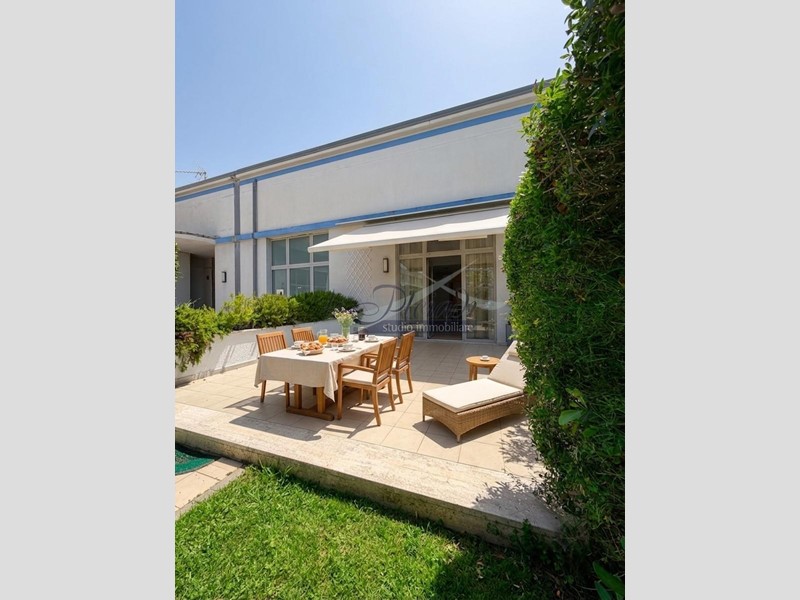 Bilocale in Vendita a Pisa, zona Calambrone, 185'000&euro;, 70 m², arredato
