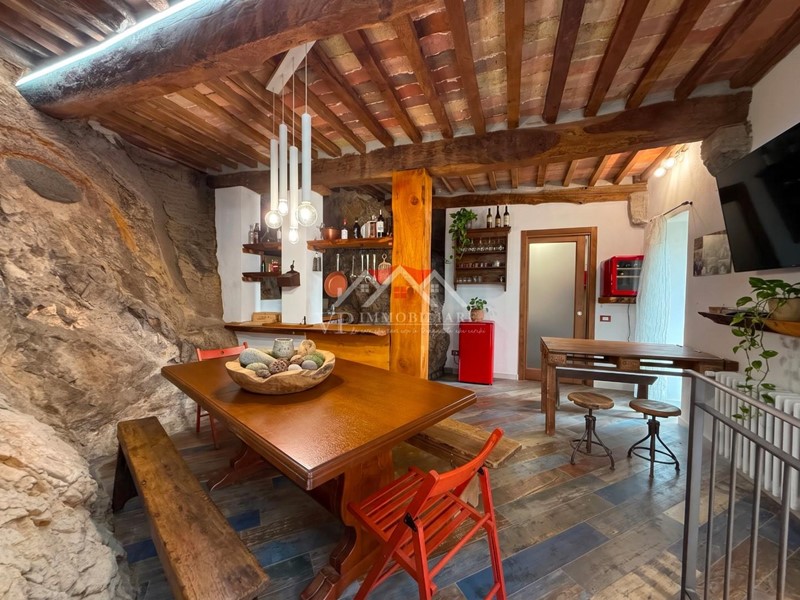Monolocale in Vendita a Castelnuovo di Val di Cecina, 35'000&euro;, 30 m², arredato