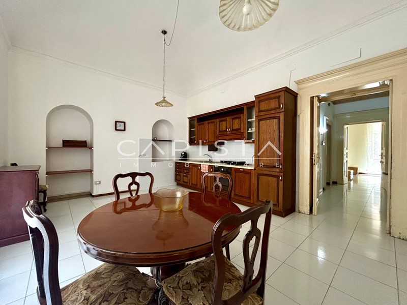 Appartamento in Vendita a Ortona, 228'000&euro;, 191 m²