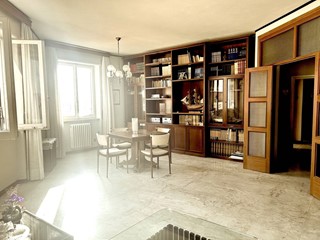 Appartamento in Vendita a Terracina, 330'000&euro;, 120 m²