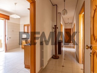 Appartamento in Vendita a Rosolini, 124'000&euro;, 195 m²