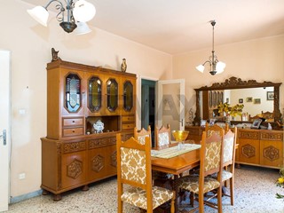 Appartamento in Vendita a Acireale, 78'000&euro;, 125 m²