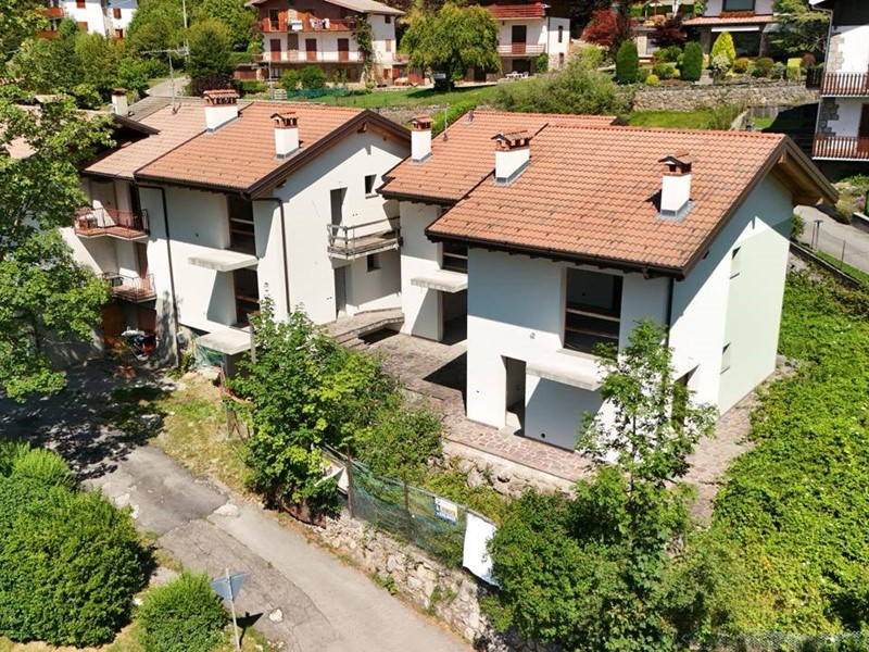 Trilocale in Vendita a Castione della Presolana, 250'000&euro;, 106 m²