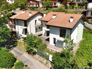 Trilocale in Vendita a Castione della Presolana, 250'000&euro;, 106 m²