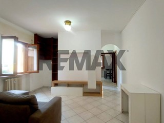 Bilocale in Affitto a Varese, 950&euro;, 65 m²