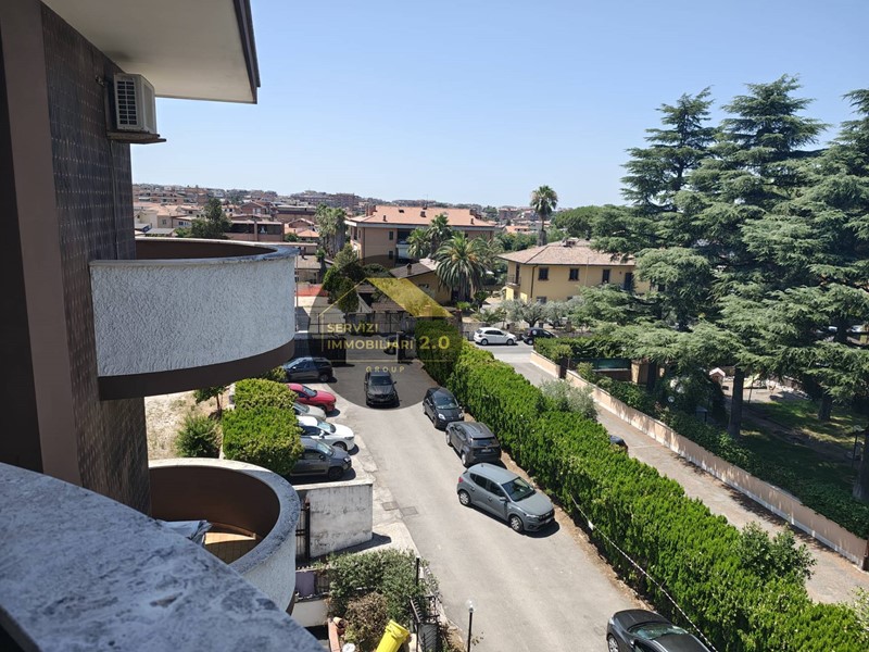Trilocale in Affitto a Roma, 900&euro;, 100 m²