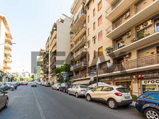 Appartamento in Affitto a Catania, 800&euro;, 120 m²