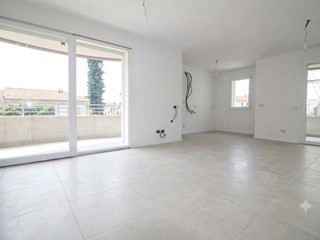 Trilocale in Vendita a Gorla Minore, 232'000&euro;, 95 m², con Box